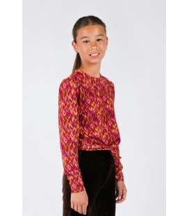 Tori B.Nosy girls top with knot
