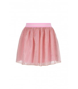 B.Nosy girls skirt River
