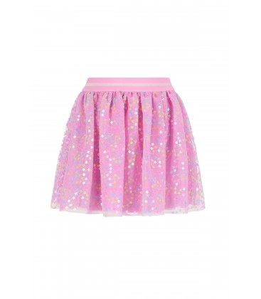 B.Nosy girls skirt River