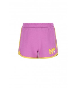 B.Nosy girls short Pattia